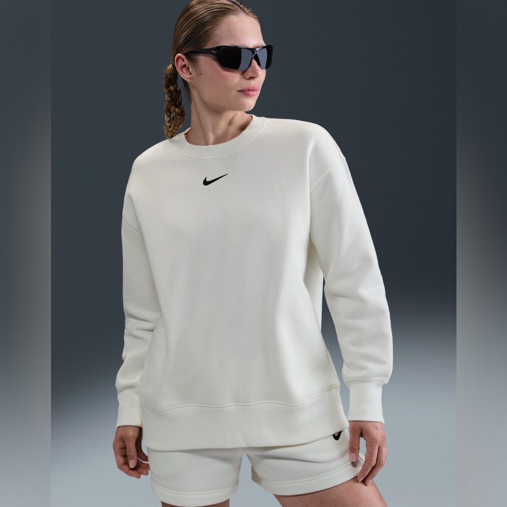 Nike Women's Crewneck Sweatshirt in Off-White with Black Swoosh